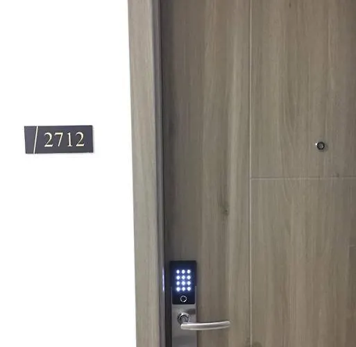Apartamento Cozy New 1br Fame Residences With Balcony